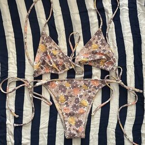 Faithfull the Brand Floral print bikini